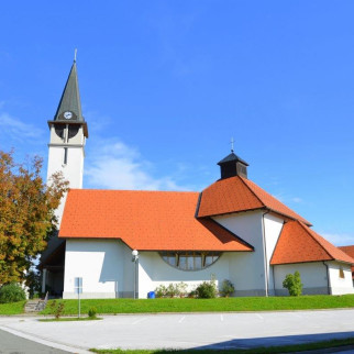 CERKEV SV. JANEZA KRSTNIKA Kocevska Reka