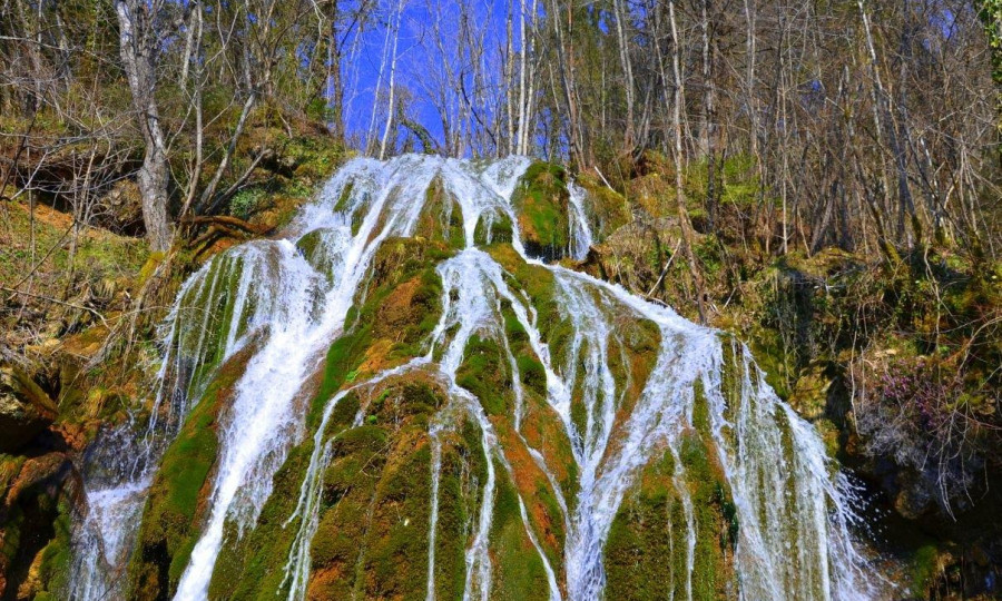 POTOK NEZICA IN SLAPOVI